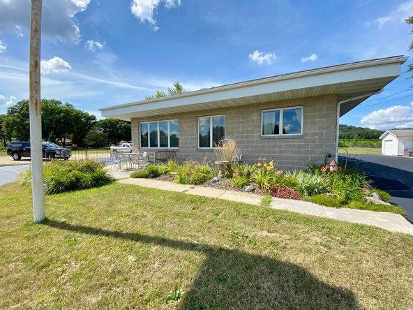 Spartan Motel: 1900 W Wisconsin St, Sparta, WI 54656